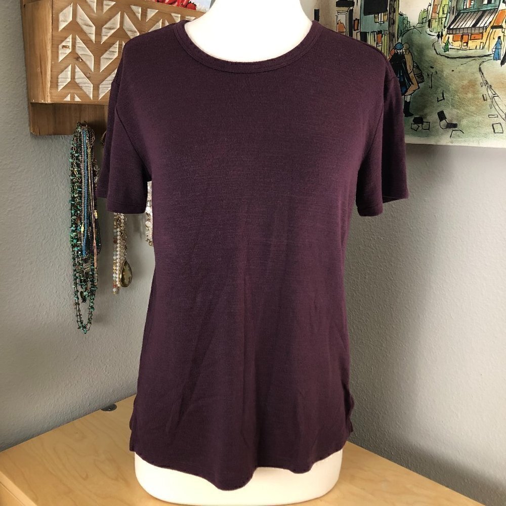 Aritzia WILFRED FREE Burgundy Red Knit T Shirt Women's size XS Elevated Basics